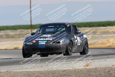 media/Jun-04-2022-CalClub SCCA (Sat) [[1984f7cb40]]/Group 1/Qualifying (Sweeper)/